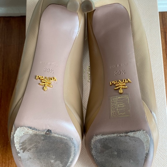 Prada Saffiano Leather Platform Pumps, Size 39.5 - Picture 10 of 16